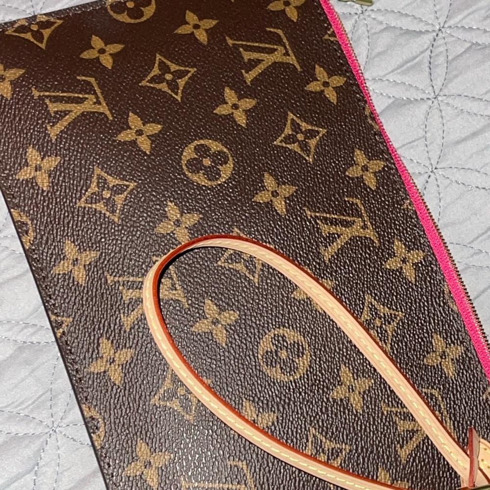 New Louis Vuitton pouch